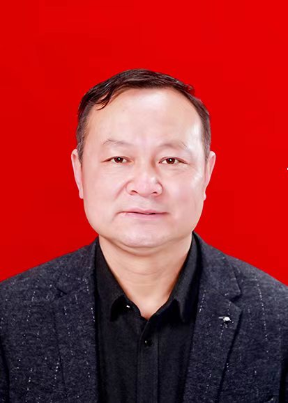 胡春红.jpg
